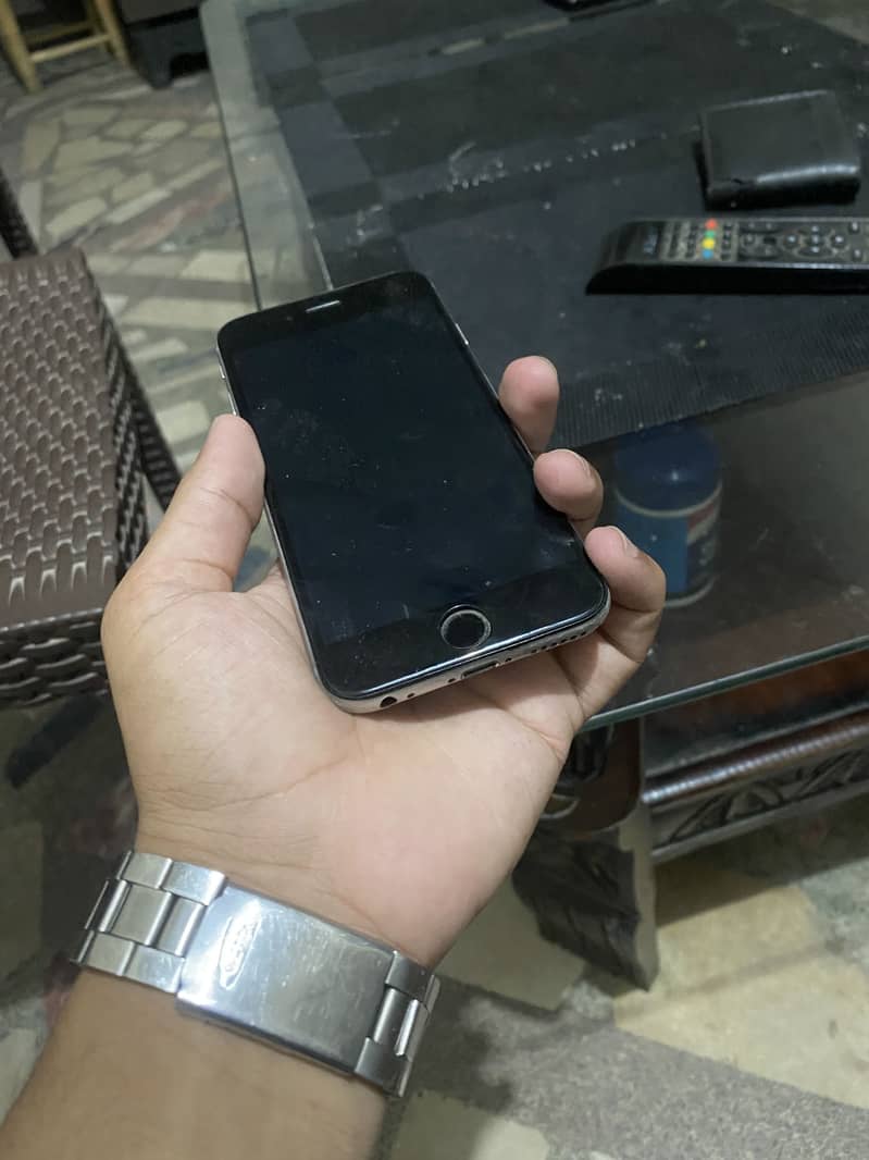 Apple iPhone 6 4