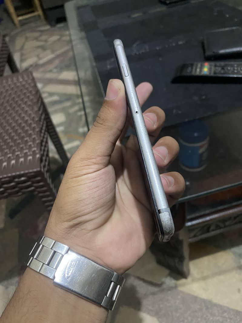 Apple iPhone 6 5