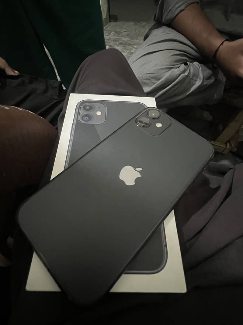 Apple iPhone 11 0