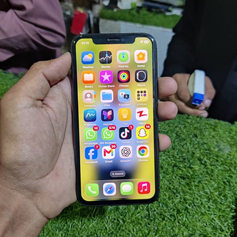 Apple iPhone 11 Pro 1