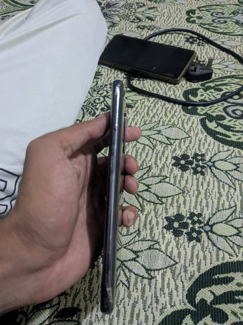 One Plus 7 Pro 5