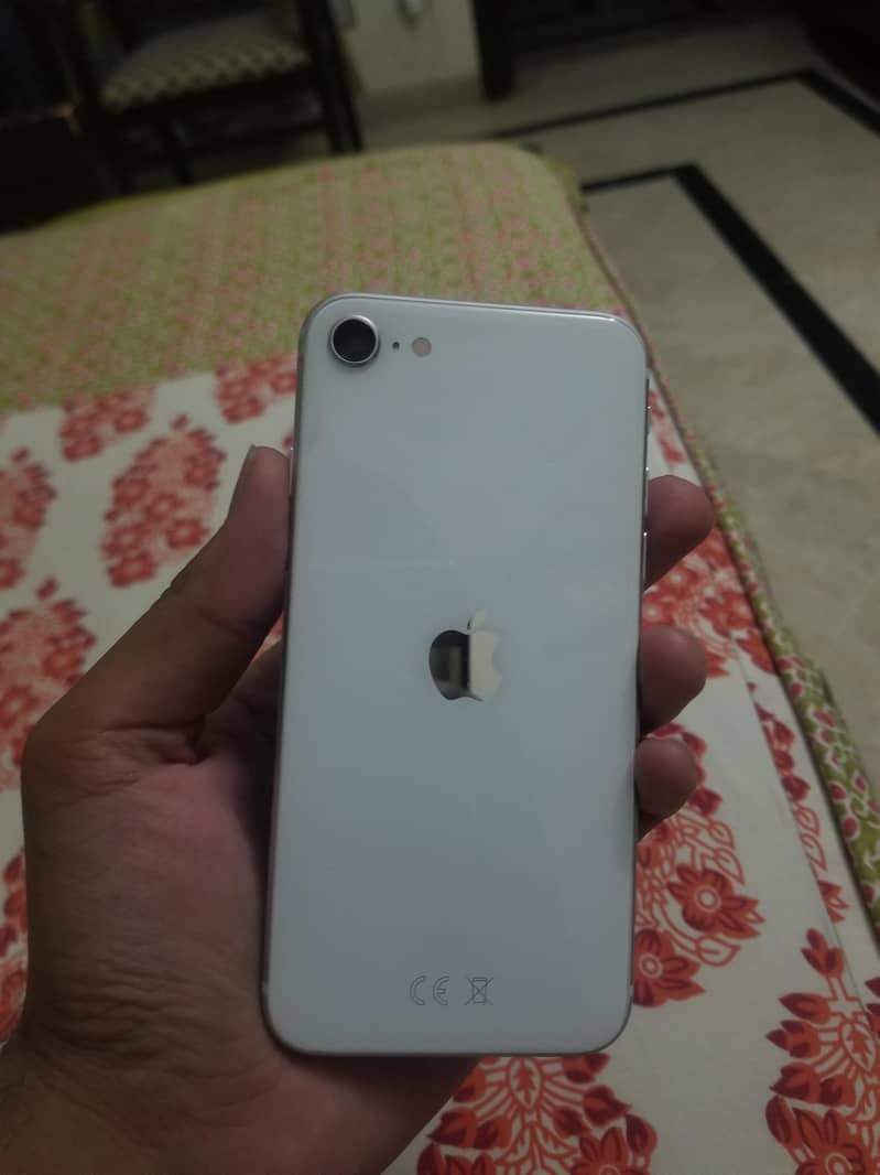 Apple iPhone SE 3