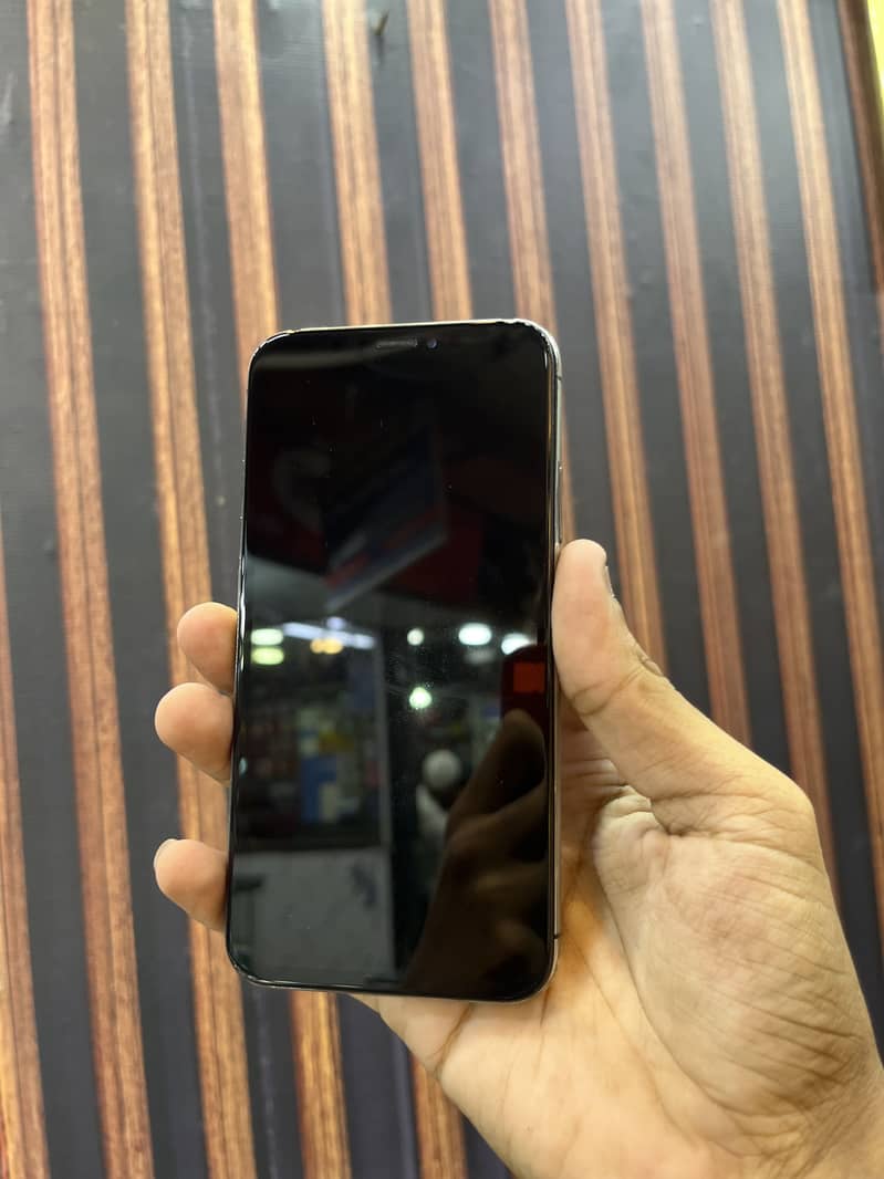 Apple iPhone X 1