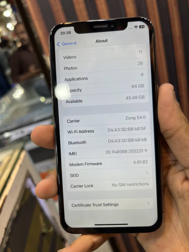 Apple iPhone X 3