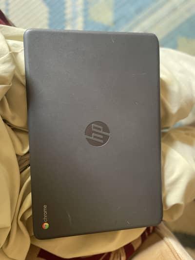 HP chrome book in 10/9 condition in low for price!