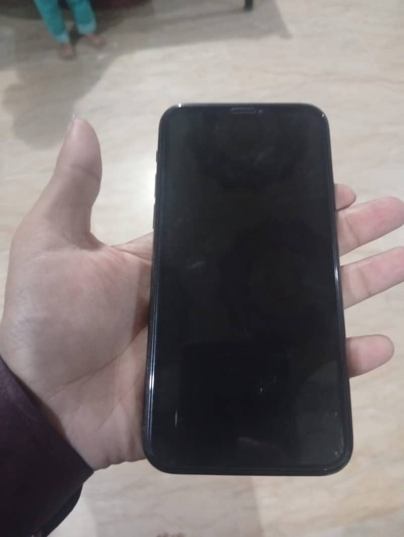 Apple iPhone 11 Pro 3