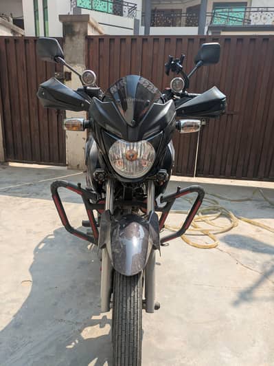 Honda CB 150 F neat and clean condition