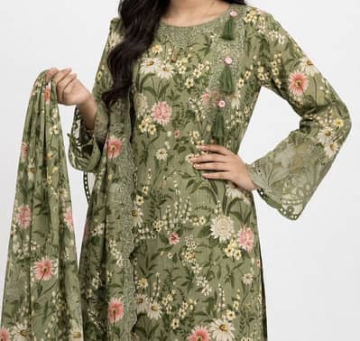 Urgent Sale Branded Dress for Sale – Excellent Condition