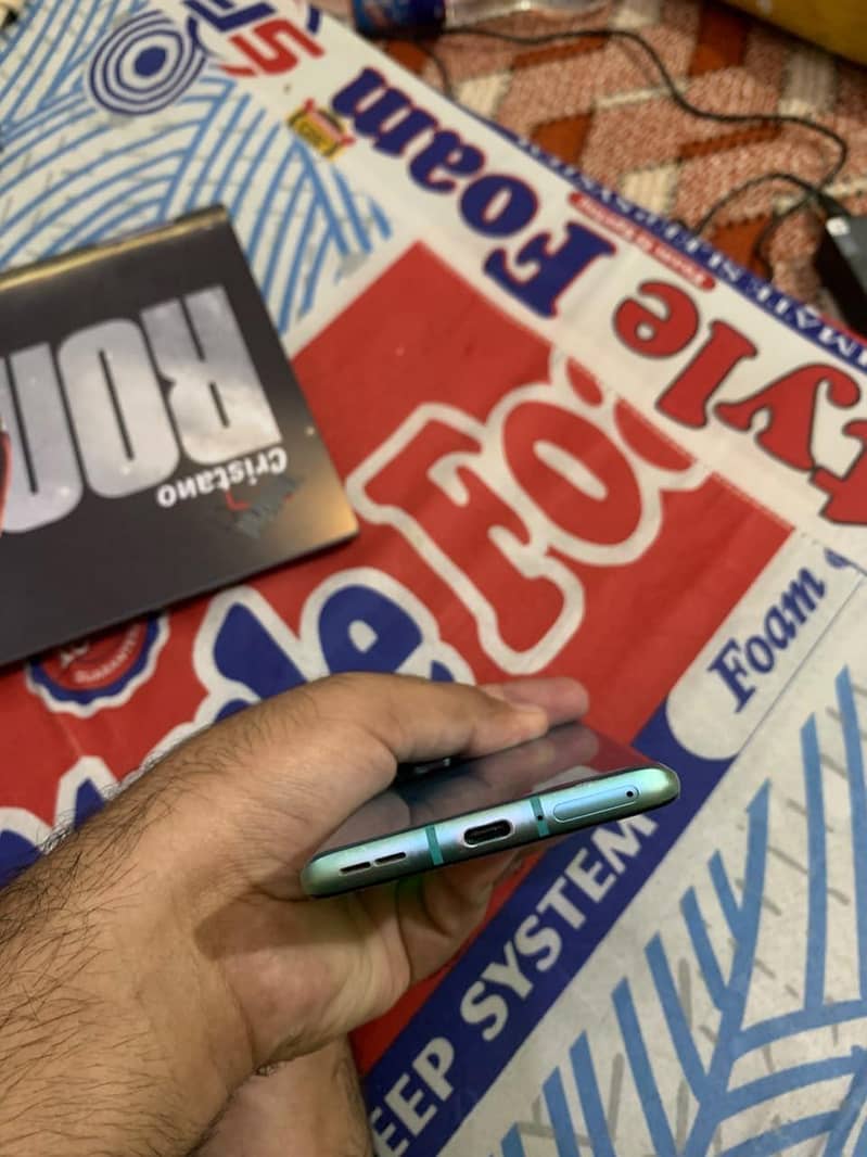 One Plus 8T 2