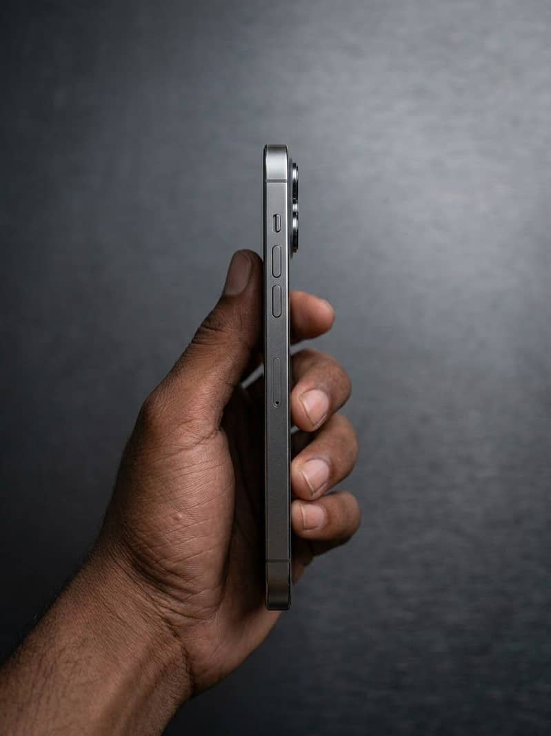Apple iPhone 12 Pro Max 3