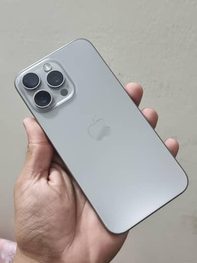 Apple iPhone 15 Pro Max