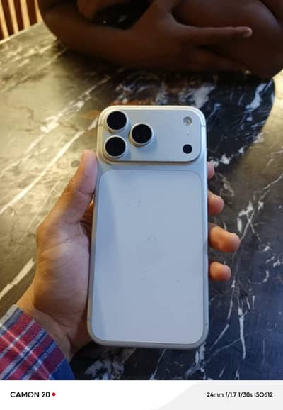 17 pro max 256gb JV