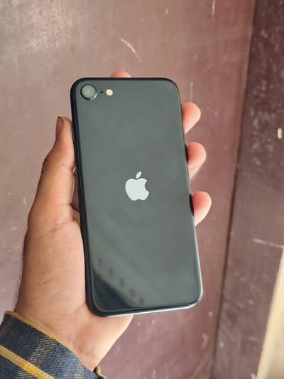 Apple iPhone SE 3 2022 64GB Non PTA JV Good Condition.