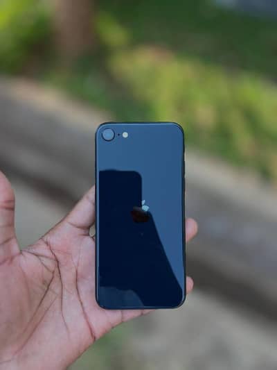 Apple iPhone SE 3