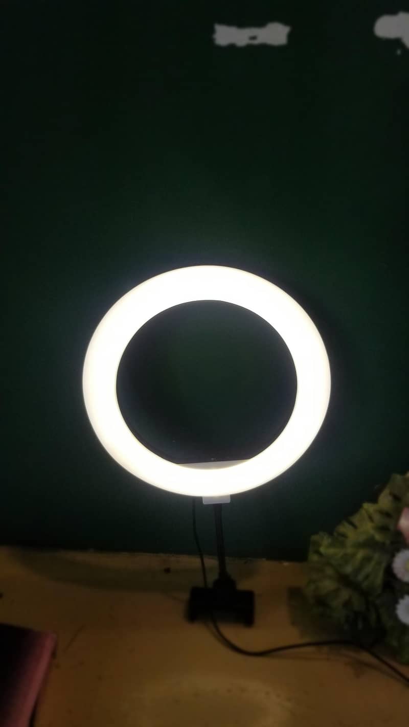 Ring light 0