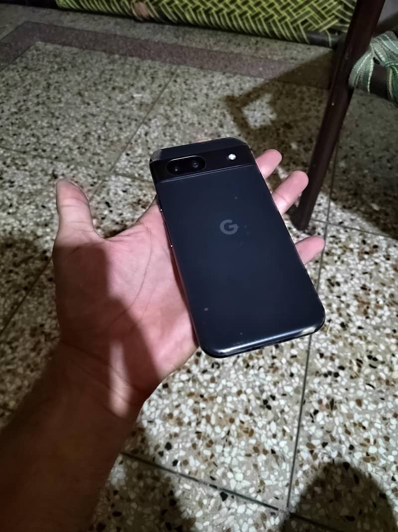 Google Pixel 8a 1