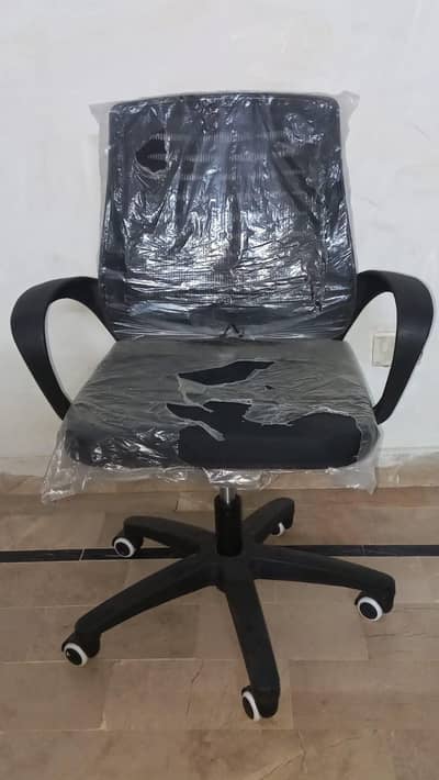 4 chairs available 10000 per chair