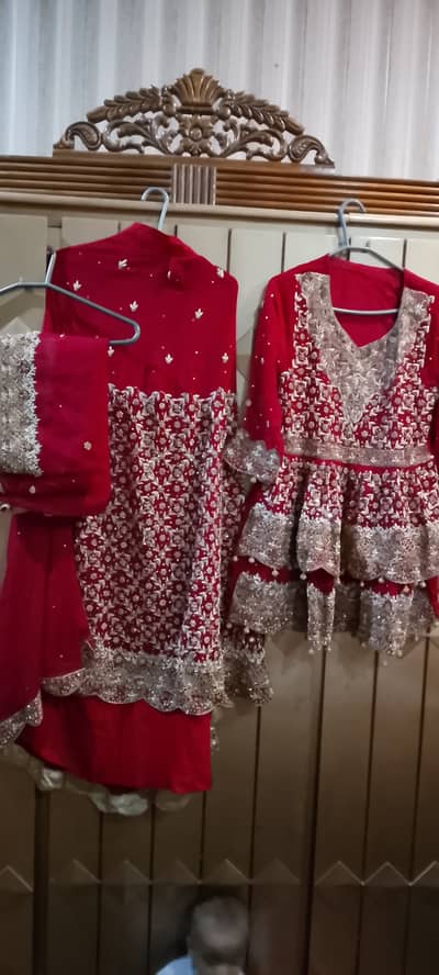 Chiffon zarii work lehnga, lehenga with short from,size small