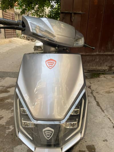 Benling roshni Pro Scooty electric