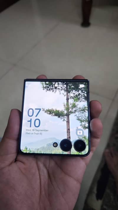 Samsung Mobile Z Flip 7