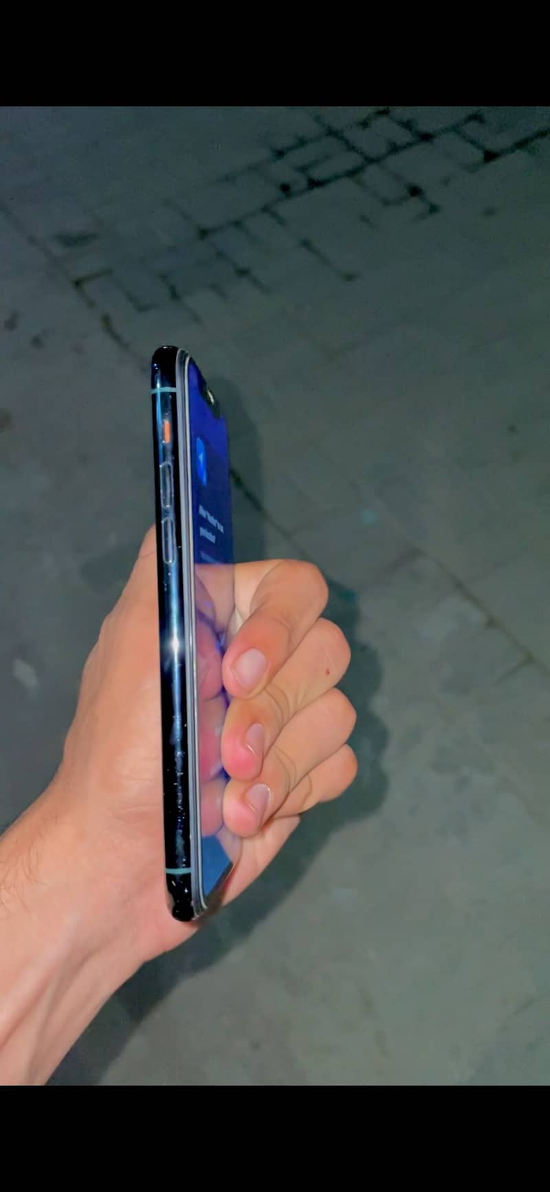Apple iPhone 11 Pro 2