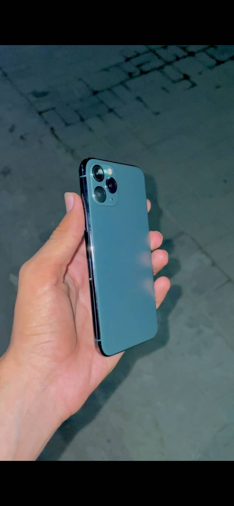 Apple iPhone 11 Pro 4