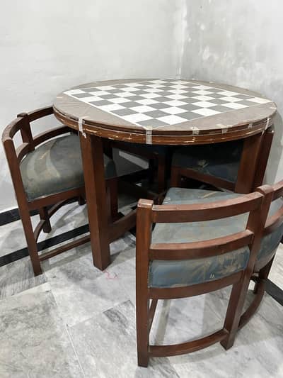 Wooden Round Dining Table with 4 Chairs & Chess Board Top