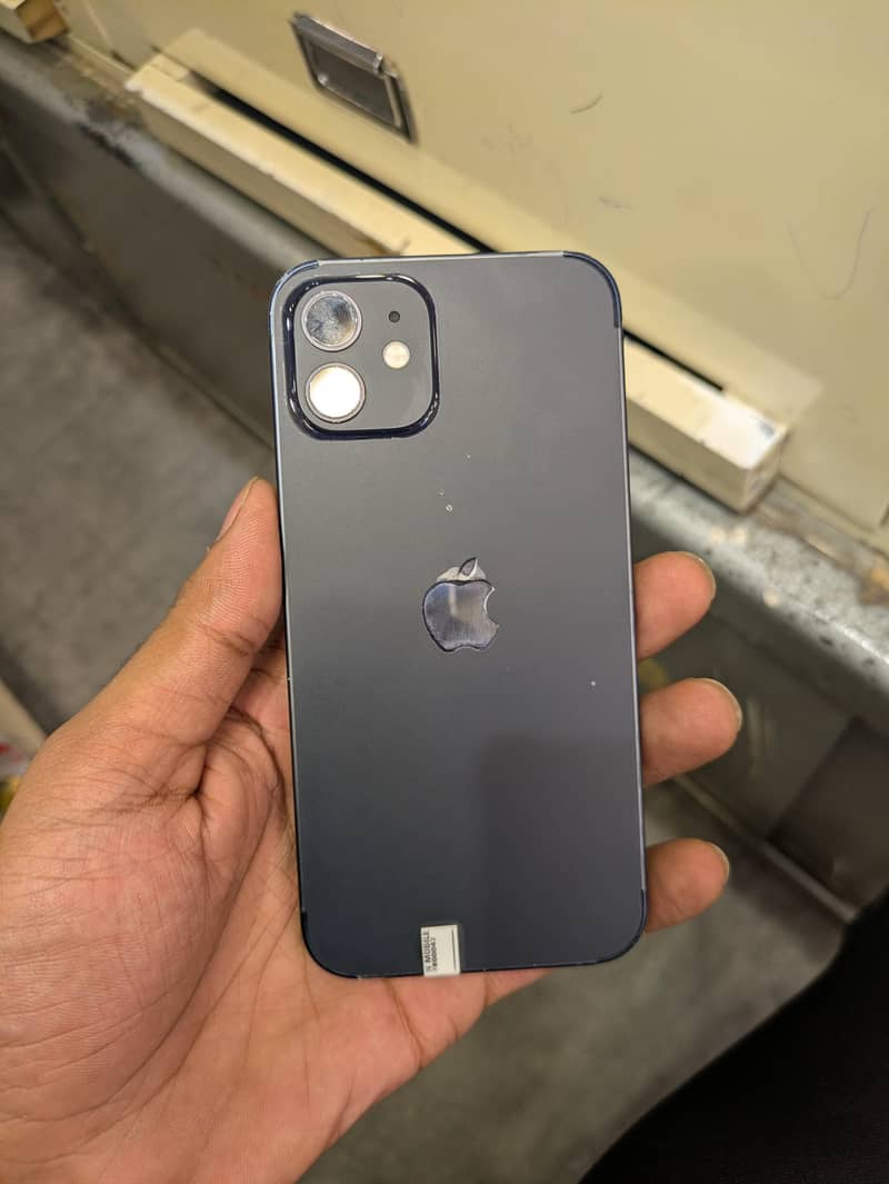 Apple iPhone 12 0