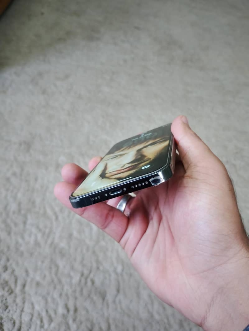 Apple iPhone 12 Pro 4