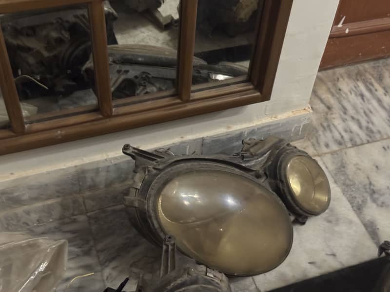 W211 EClass Headlight pair 2007 shape 1