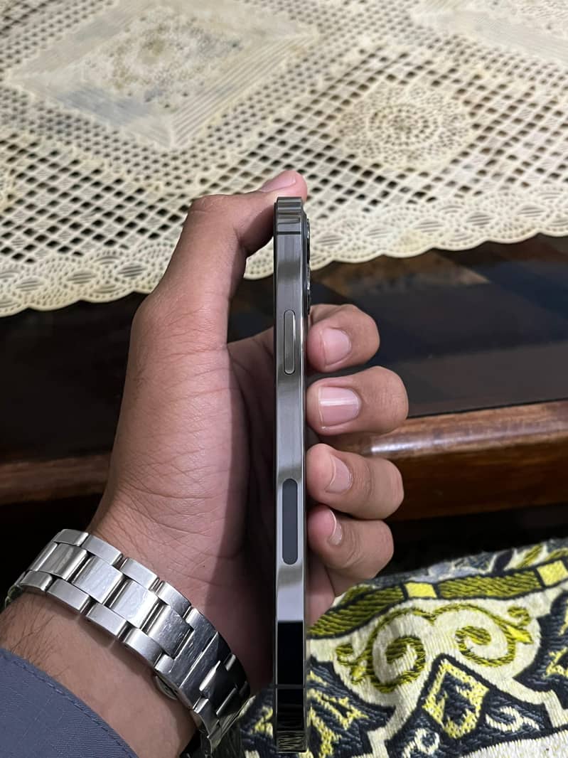 Apple iPhone 12 Pro 4