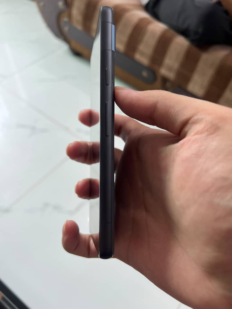 Google Pixel 7a 4