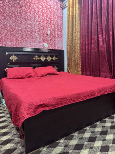 King size wooden bed for sale urgent