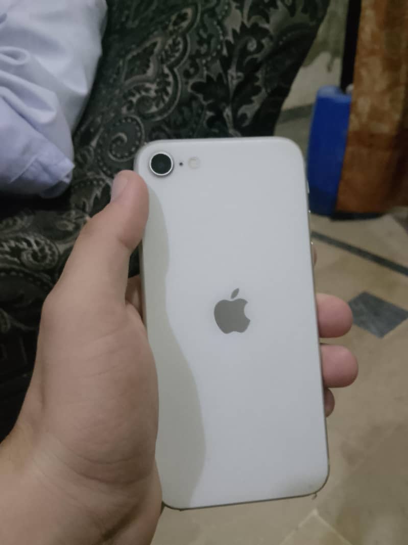 Apple iPhone SE 4