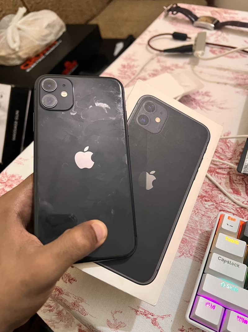Apple iPhone 11 0