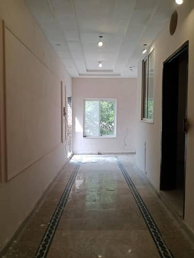 upper portion for rent for office
