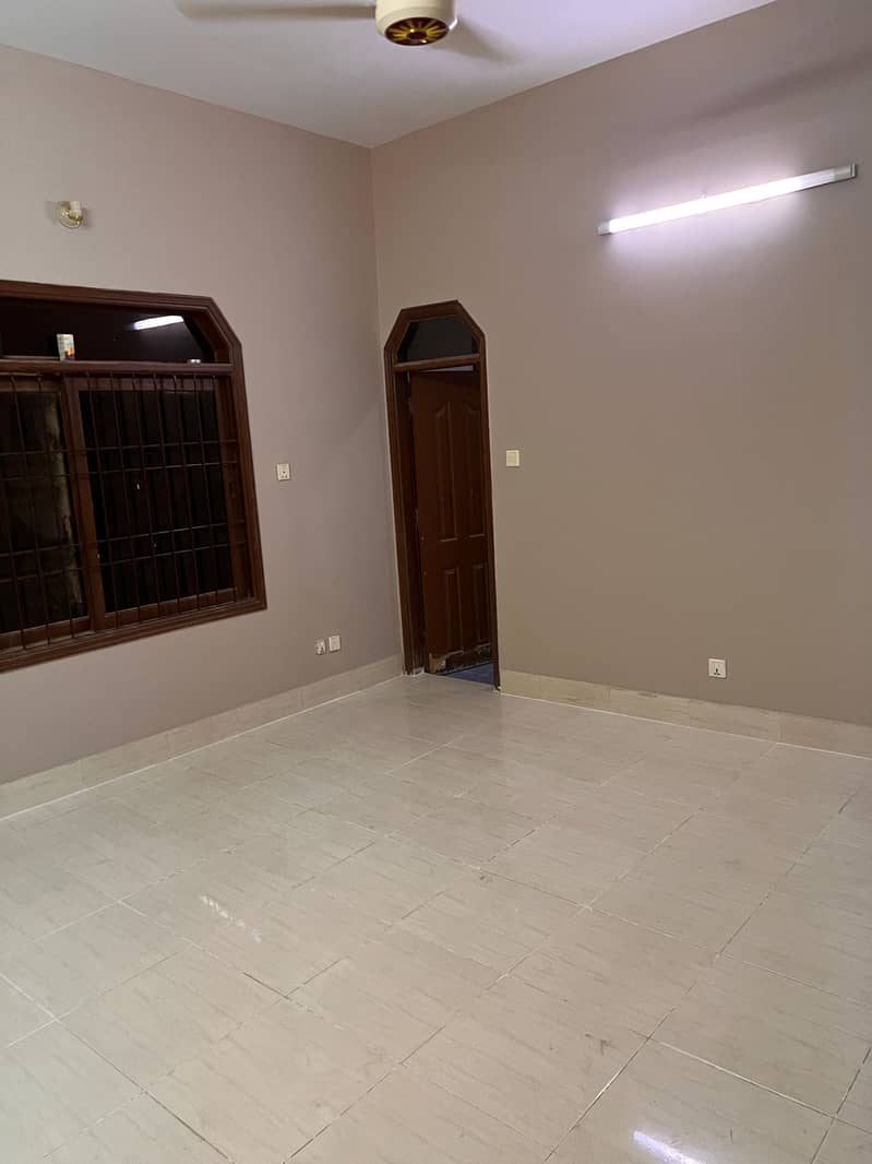 WELL MAINTAINED UPPER PORTION 2