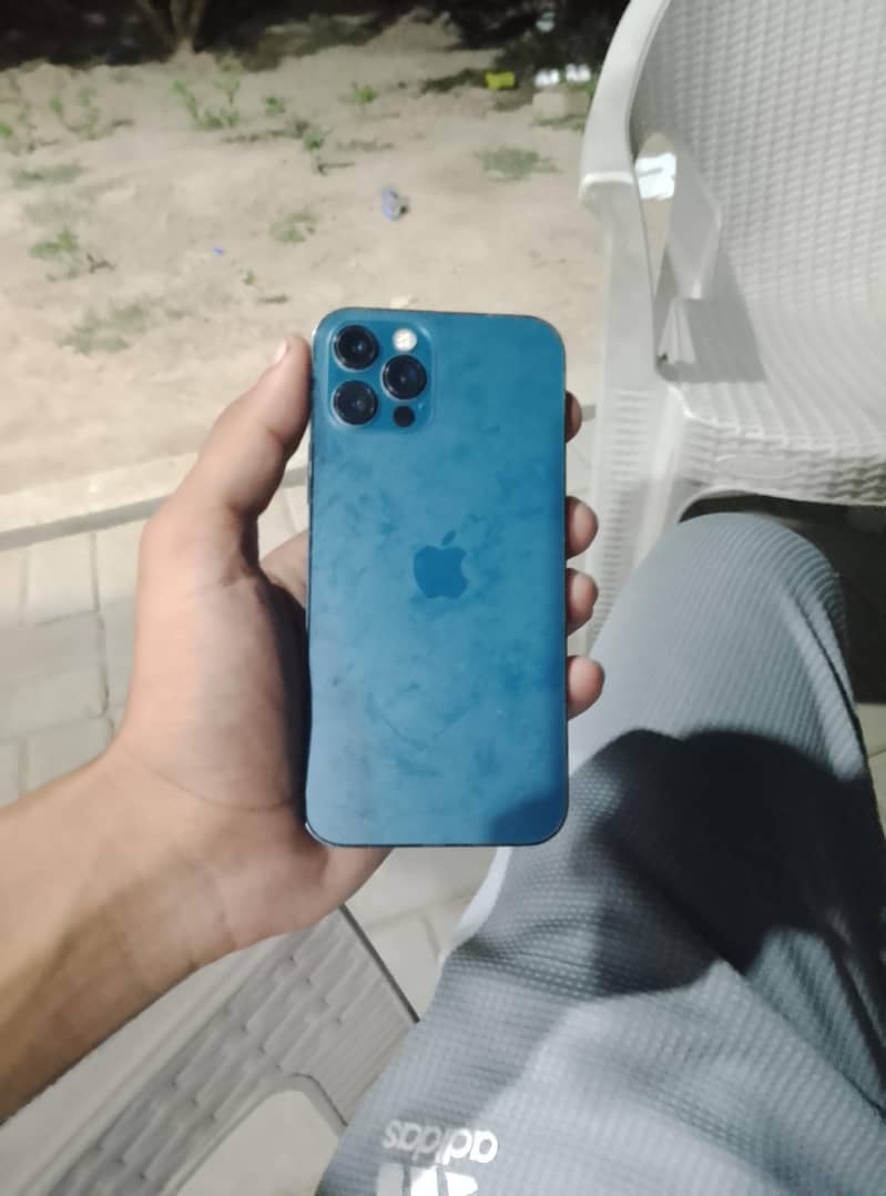 Apple iPhone 12pro 4