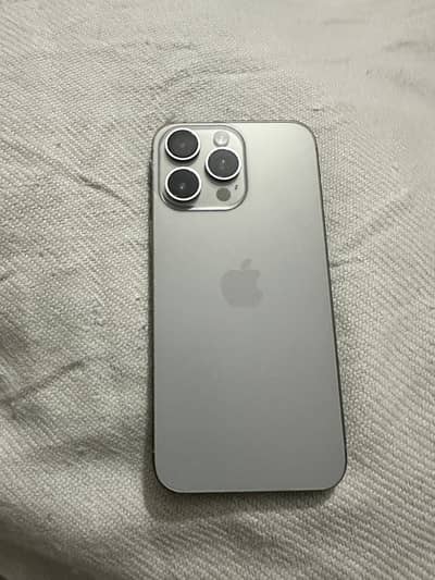 Apple iPhone 15 Pro Max