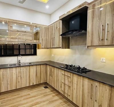 8 Marla Ground Portion For Rent In Faisal Town