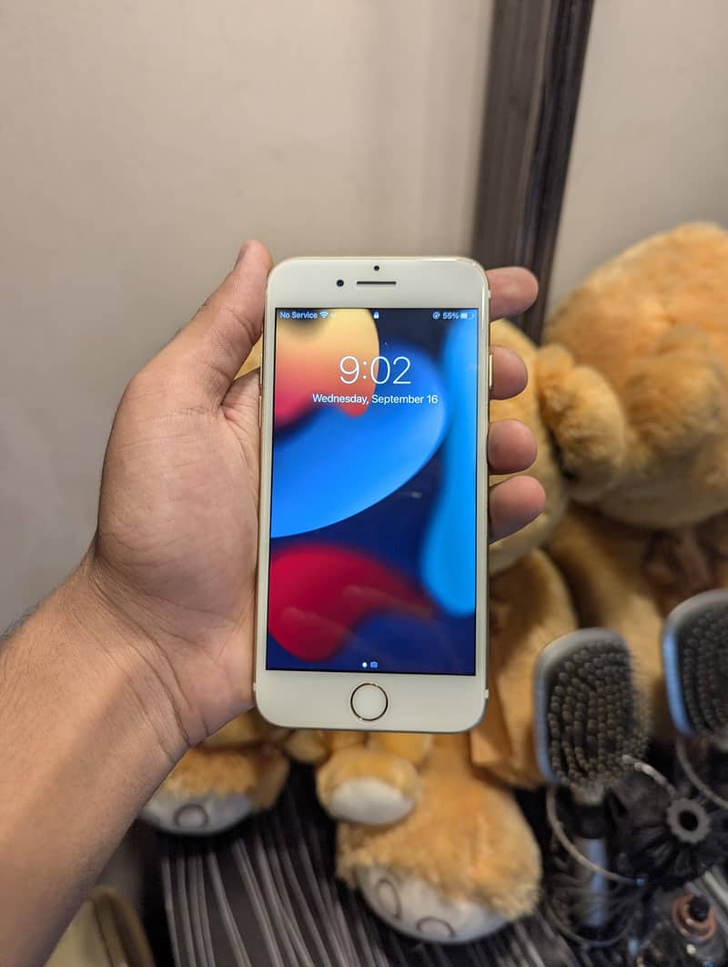 Apple iPhone 7 1