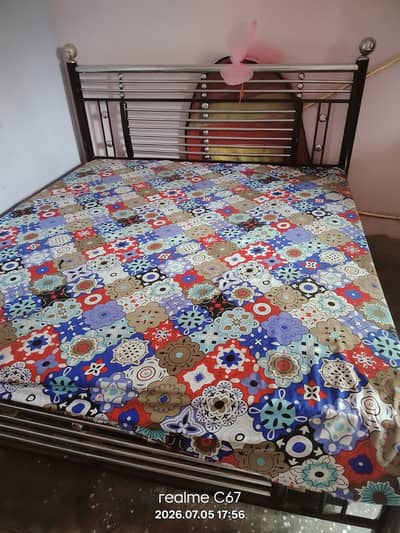 Steel and iron bed 6*6/5