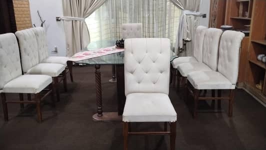 dinning table with 8 chairs