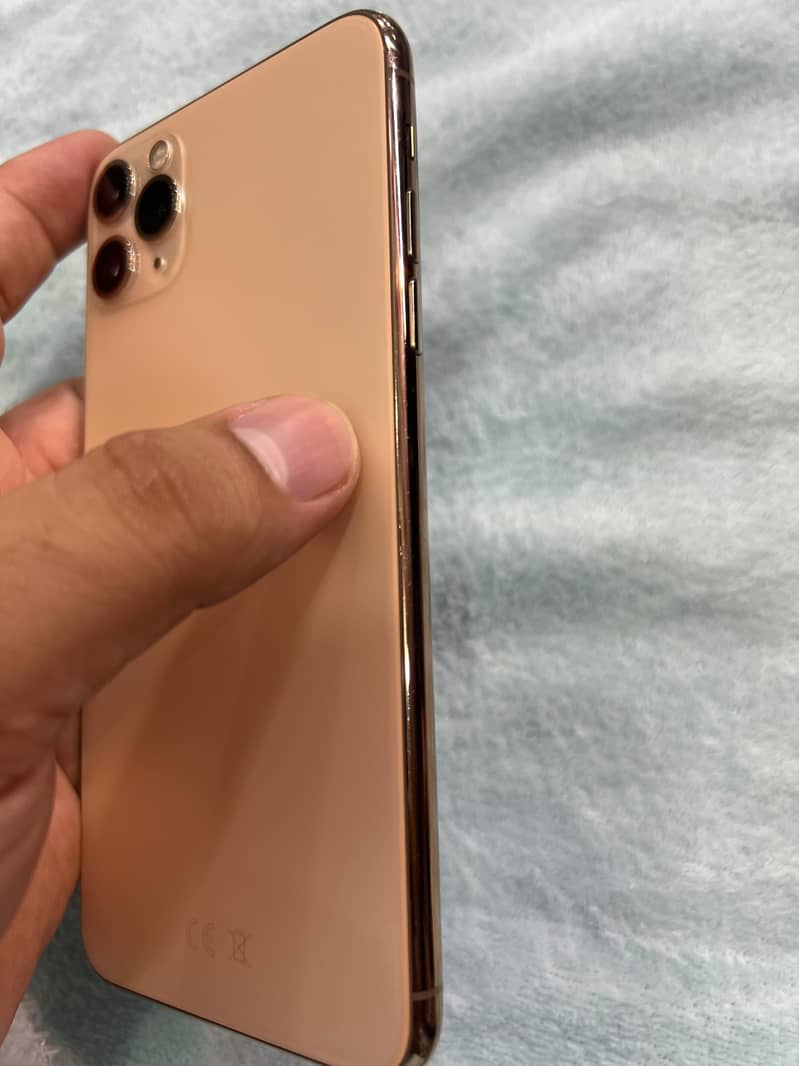 Apple iPhone 11 Pro Max 3