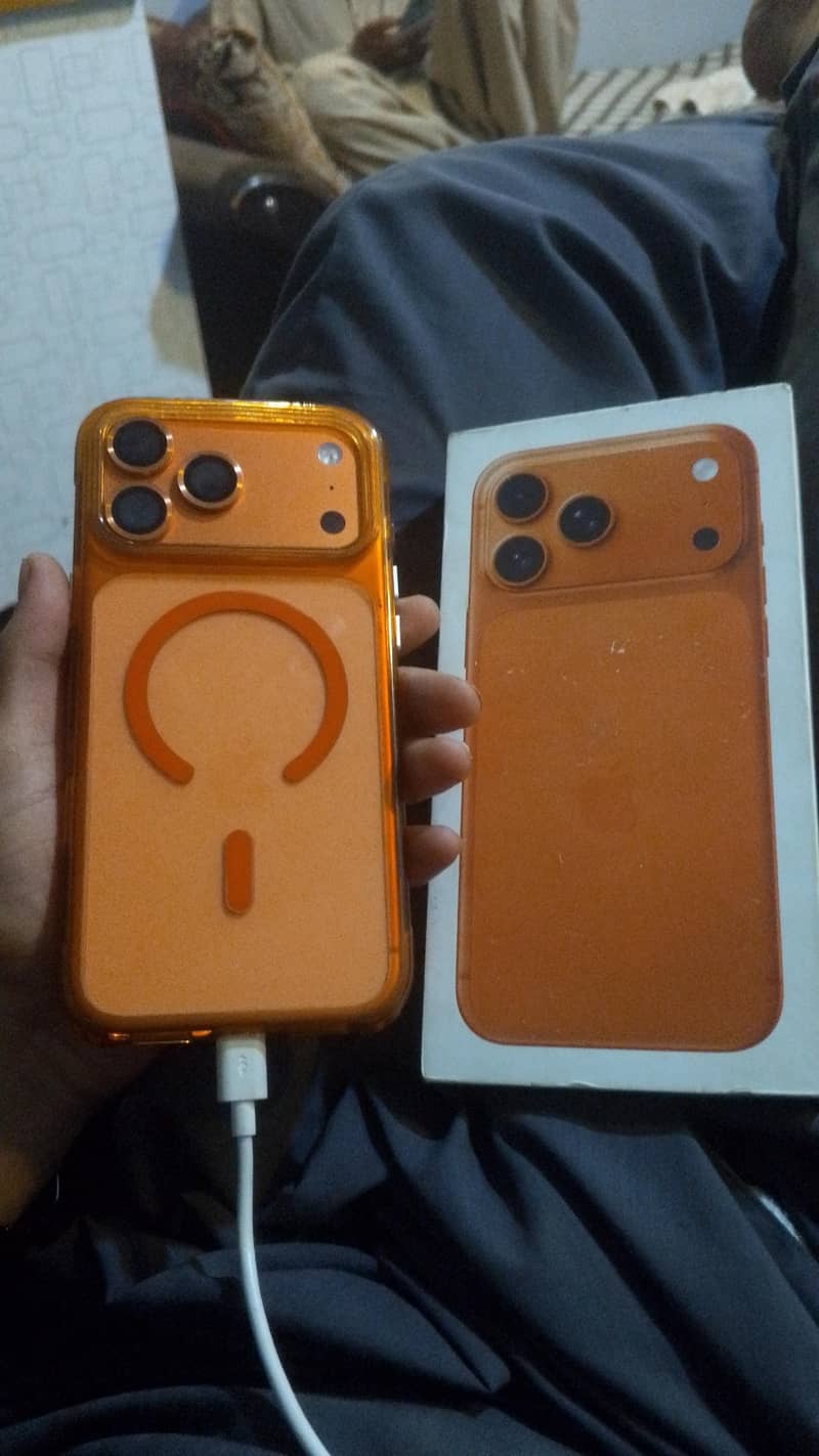 Apple iPhone 17 Pro Max 1