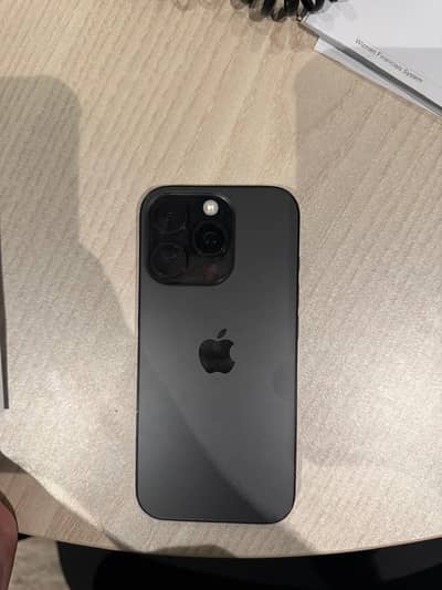 Apple iPhone 16 Pro