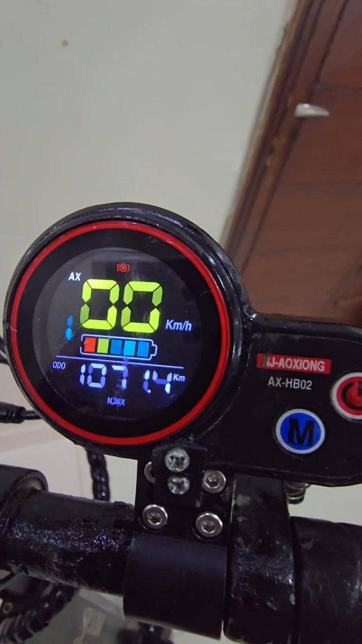 E10 SCOOTY 4