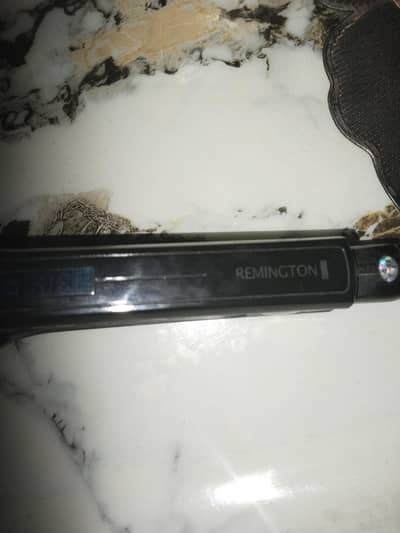 hair straightener and curler