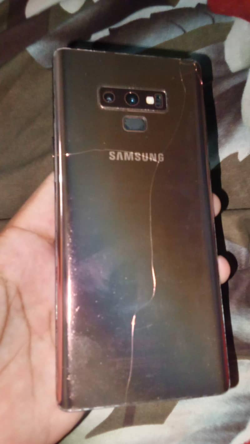 Samsung Mobile Note 9 4