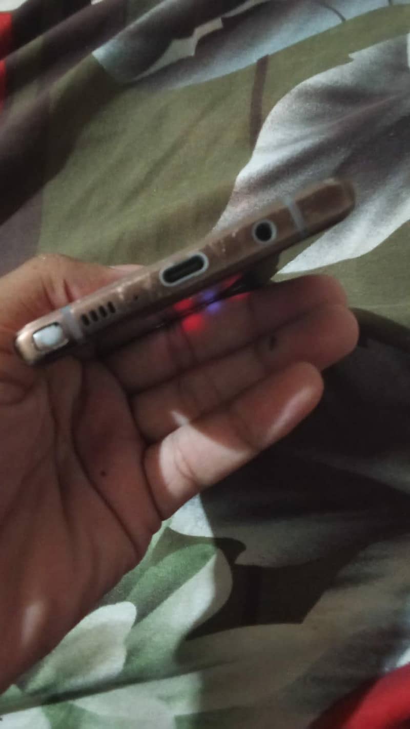 Samsung Mobile Note 9 5